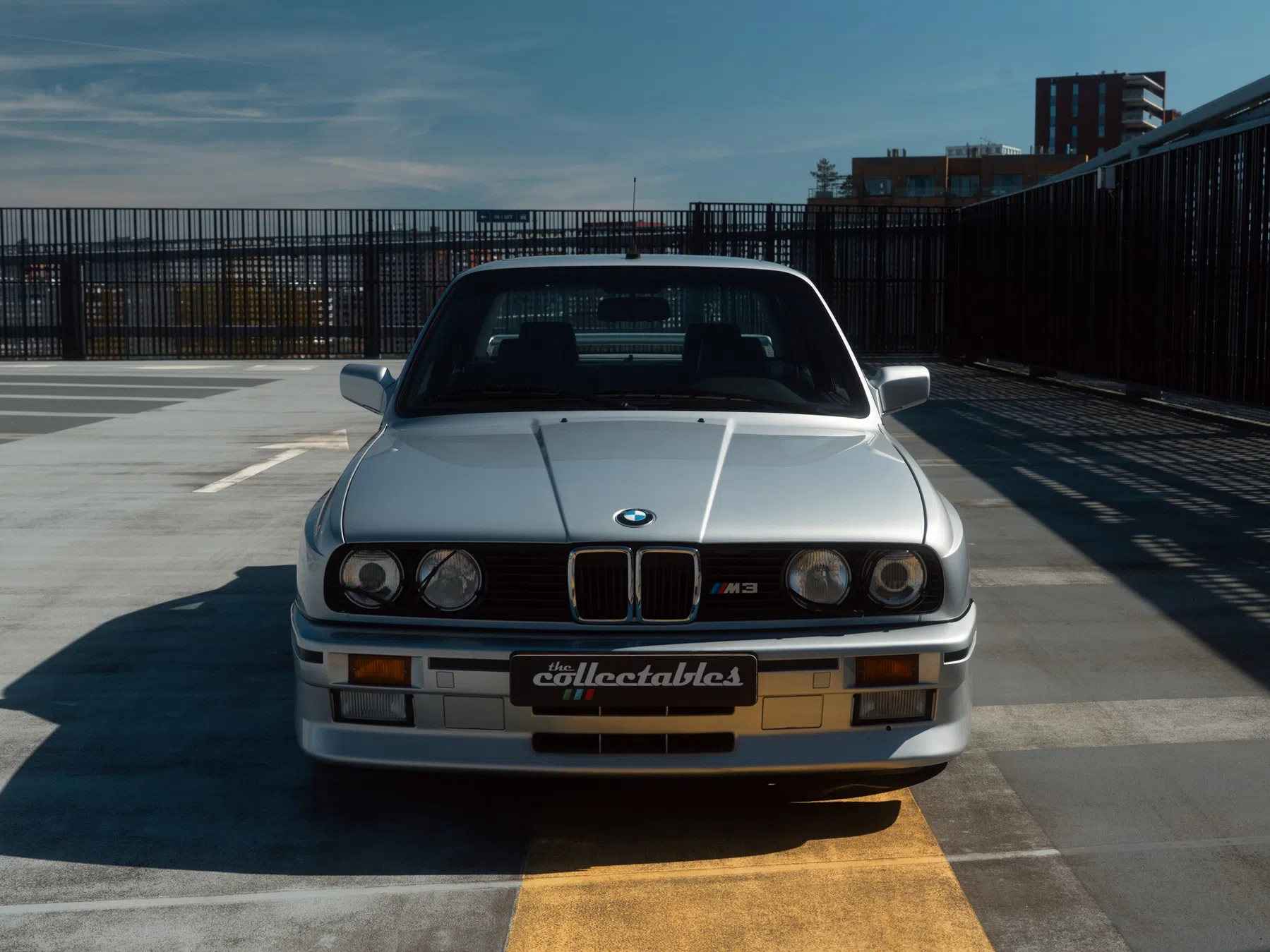 BMW M3 E30 zilver